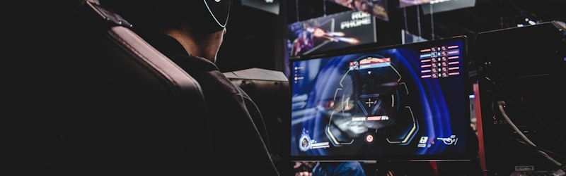 英雄联盟全球总决赛电竞比赛现场盛况与选手特写